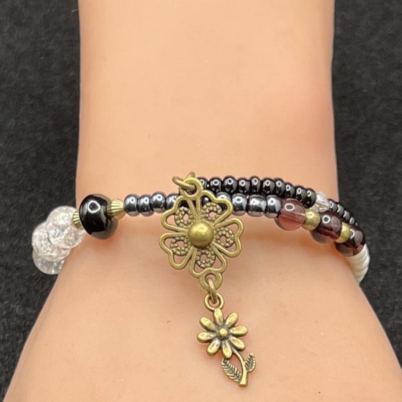CHARM BRACELET MEMORY WIRE HANDMADE BEADED BRACELET WOMEN CHRISTMAS GIFT - Picture 1 of 5